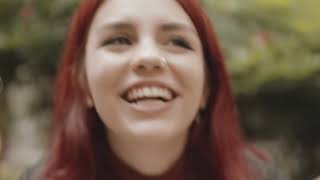 Detrás de la Fachada Está el Jardín Music Video