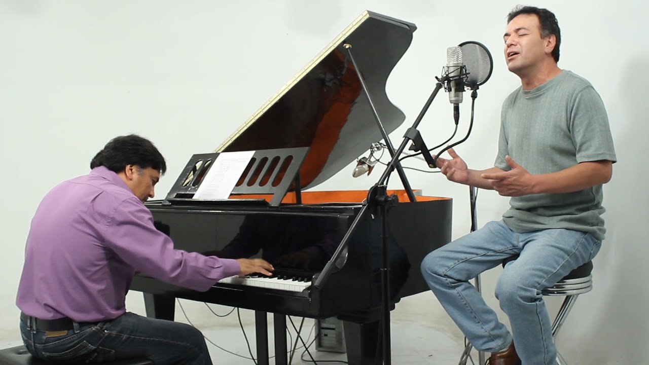 MARCO LAVAYEN - LUIS ROJAS MIRANDA, El color del amor