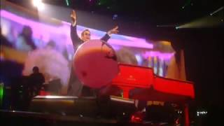 Elton John-Pinball Wizard-Red Piano (HQ)