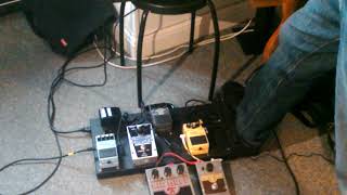 Video thumbnail for Vintage Electro Harmonix Little Big Muff compared to a modern Big Muff pedal by colhol 63