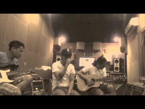 ROMMY SANGKA Feat PAY BIP - BUNGA ( Acoustic Version Video )