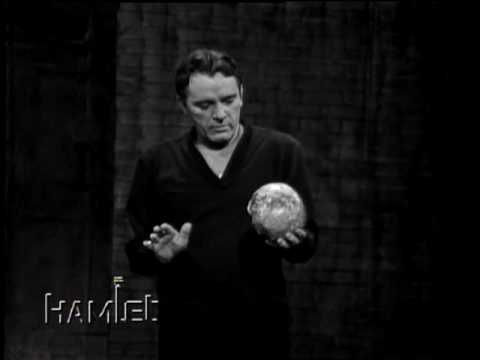 Hamlet and Gravedigger "poor Yorick!" Richard Burton (1964)