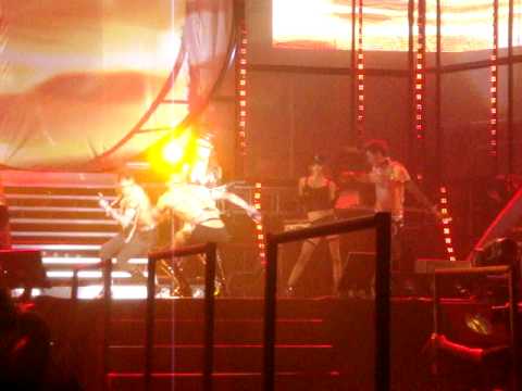 Lee Hyori: 1st Concert - Slave [FANCAM] HQ