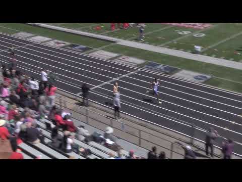 Varsity Boys 4x200m Relay Heat 2