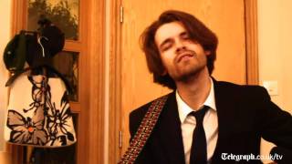 Fyfe Dangerfield: Don&#39;t Be Shy (acoustic)