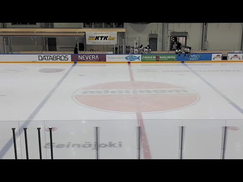 S-kiekko sininen E1-07-JYP musta E1-07 2.peli 3.2.2019