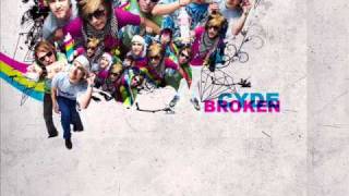 BrokenCYDE - U AINT CRUNK