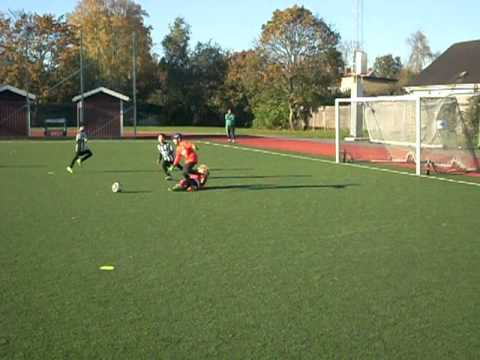 2011-10-16 - HÖSTRUSKET (Ängby IP) - B-SEMIFINAL - HSK lag 2 - Sollentuna IF 1 1-0 (0-0)