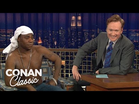 トレイシー・モーガン、Tupac & Biggie Smallsにシャツなしで踊るのが好き - "Late Night With Conan O'Brien" (Tracy Morgan Likes Dancing Shirtless To Tupac & Biggie Smalls - "Late Night With Conan O'Brien")