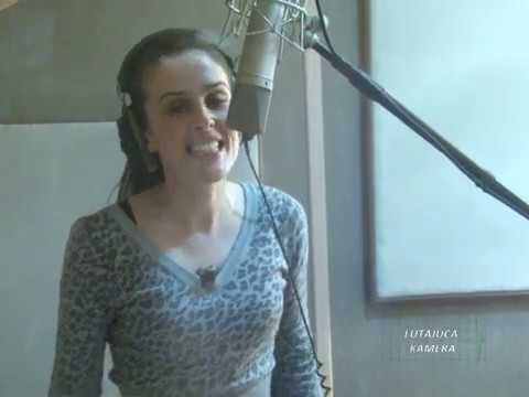 Kviz 072 - Na koliko jezika MIRA ALEKSIC ume da peva?