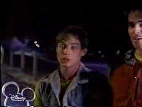 Glenn McMillan as Bronley (Zenon Z3)