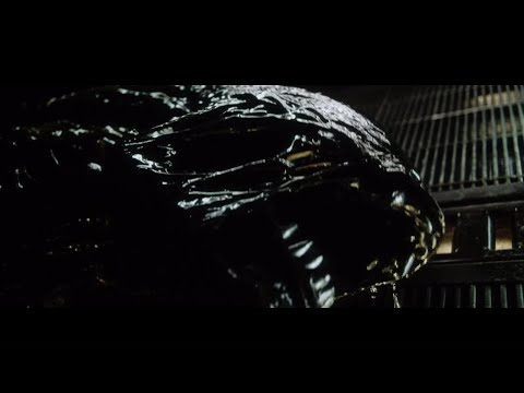 Alien: Resurrection (1997) - aliens kill another to escape ships pen HD [aliens escape]