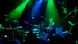 American Secrets - Parachute (Live)