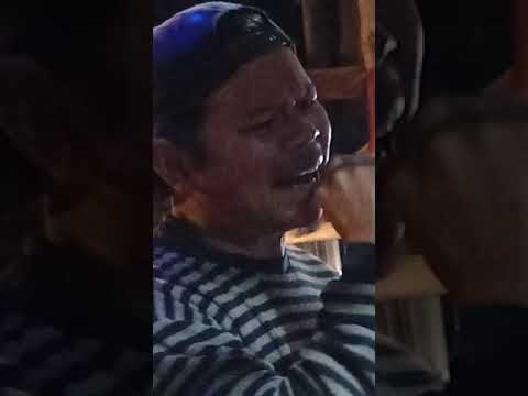 Daniel Brahmana. Lagu "Ajar Kekelengen". Karya cipta Ersada Sembiring Brahmana.