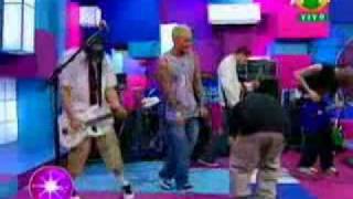Crazy Town &quot;Drowning&quot; Live