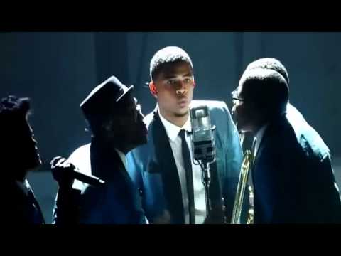 Bruno Mars - Valerie (Amy Winehouse Tribute)