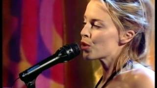 Kylie Minogue - Breathe (At Live &amp; Kicking 1998)