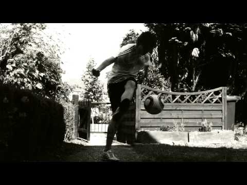 Tom Folan   The Revival 2010