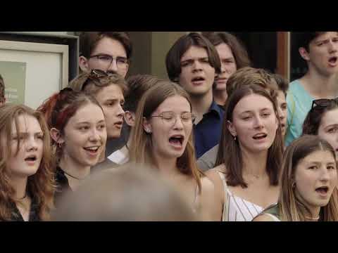 Flashmob Johannes-Passion BWV 245: Chorus 'Herr, unser Herrscher'