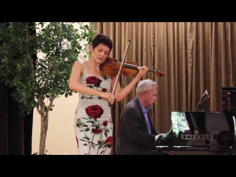 Anne Akiko Meyers Plays When you Wish Upon a Star