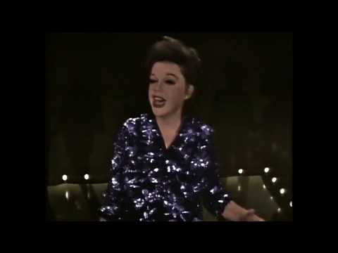 Judy Garland - You Made Me Love You / The Trolley Song (Live)