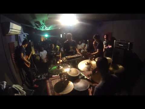 Paris In The Making - Cadence Of Dissension (Live) HD