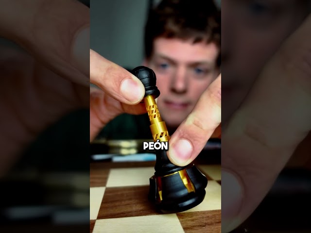 Vídeo relacionado con MZSX Juego De Ajedrez Mejorado, Forja de Metal Puro, Lujo, profesionalía, portátil de Tablero Plegable, niños y Adultos, Ranuras De Almacenamiento, Regalos Ideales y Juegos del Aire Libre