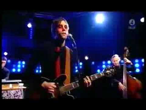 Melpo Mene - I Adore You (Live)