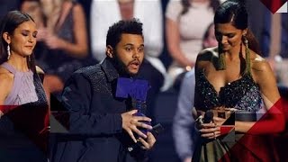 Deepika Padukone HUMILIATED Internationally For Fashion Faux Pas | Bollywood News video