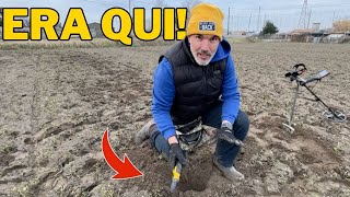 SCOPERTA INCREDIBILE CON IL METAL DETECTOR! Ritrovamenti sorprendenti del passato