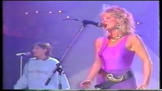 Peter&#39;s pop show 1985- Mike Oldfield &amp; Anita Hegerland(Pictures in the dark)