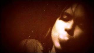 Juliana Hatfield - So Alone + Lyrics
