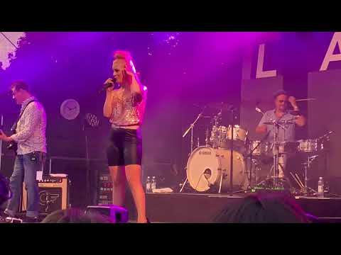 Laura Voutilainen - Miks ei