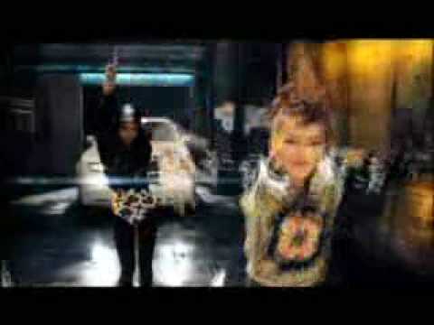 2NE1 - Fire (street version) MV