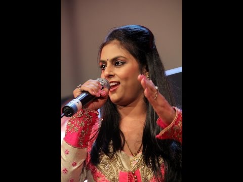 Hum Tum Yug Yug : LaxmikantPyarelal Nite Conducted by Pyarelalji sung by Sarrika Singh & Mukhtar