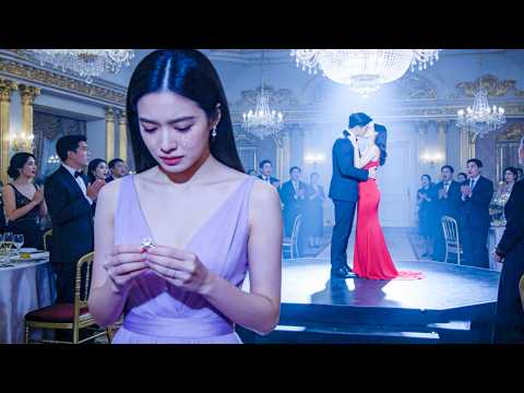 Married 6 Yrs, He Publicly Took His Ex to a Banquet—I Divorced, Married Powerful CEO, He Regret!