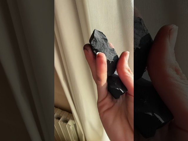 Vídeo relacionado con ROCKING GIFTS Polvo de Shungit Natural 1kg - Piedra Mineral Protección EMF - Purificación Agua y Energía - Armonización Ambiente - Bienestar Holístico