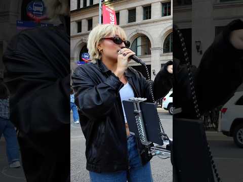 improvising 80s style BANGER w stranger @ladydi.megadiva