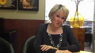 WELL PLACED WORDS: broadcaster Anna Laurel and So Captivating