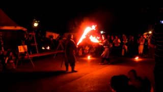 preview picture of video 'Mittelaltermarkt der Schlegler Heimsheim 2012 - Die Feuerspieler in der Nacht'