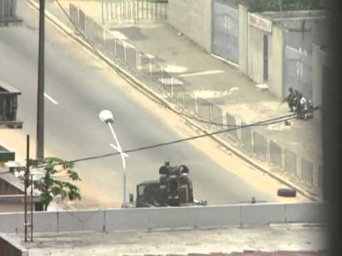 Abidjan : tirs nourris dans le quartier du palais présidentiel