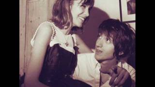 she's thunderstorms (alexa chung and alex turner)
