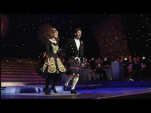 Daniel O'Donnell & Mary Duff - Old Fashioned Dance: Shoe The Donkey / Hornpipe / Boys Of Bluehill