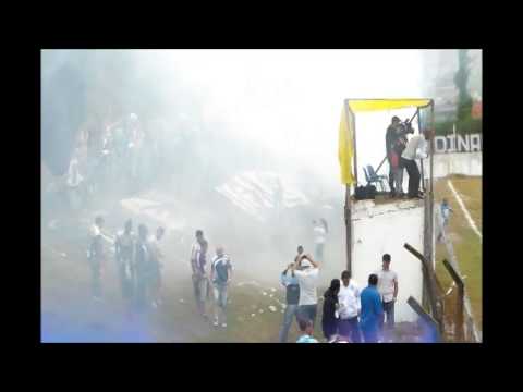 12º Jogador ... Torcida do Dínamo da um show de disciplina !