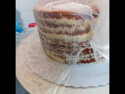 Bolo recheio ninho cremoso