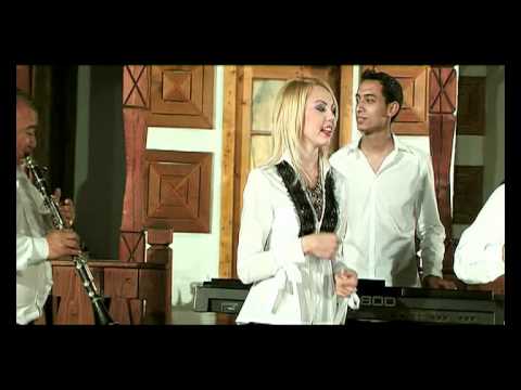 DENISA - Nu ma duc la spanzurat, sunt fata de maritat