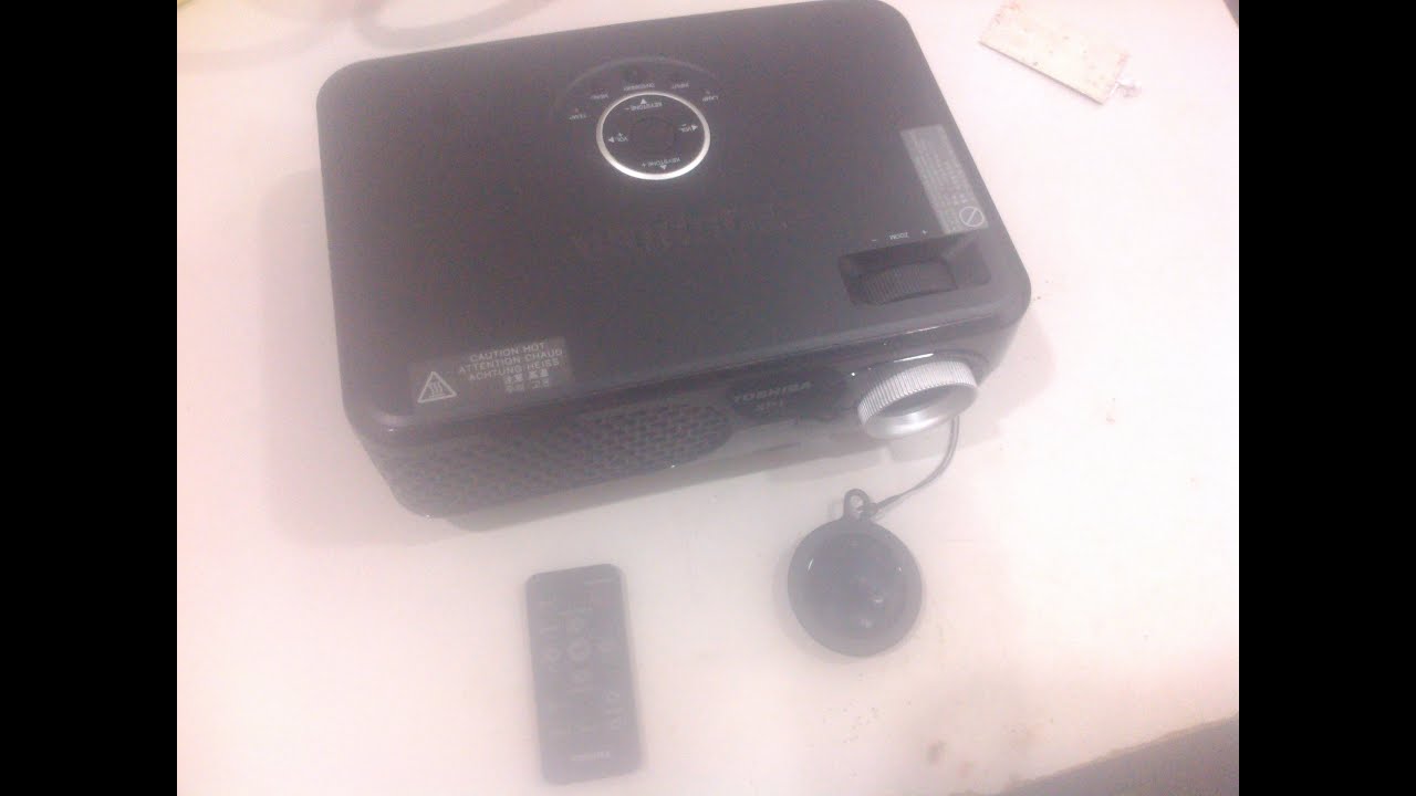 Projetor Toshiba modelo: TDP-XP1