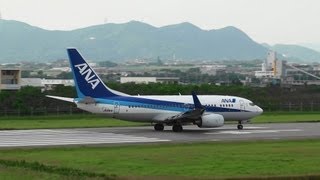 preview picture of video 'ANA Boeing 737-700 JA18AN TAKE-OFF ISHIGAKI Airport 石垣空港 2013.3.6'