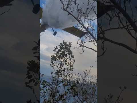 Airtractor no combate ao incêndio florestal no parque da Lapa Grande Montes  Claros - MG 12/10/25