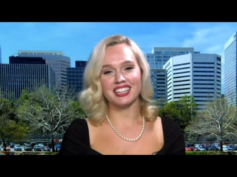 Former Tradwife Explains Why It's Different Than Being A Stay-At-Home Mom | YourTango